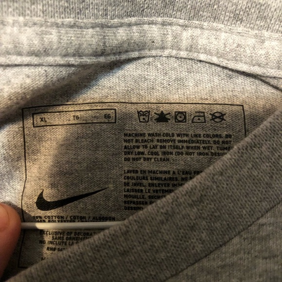 Nike long sleeve t shirt - Picture 2 of 2